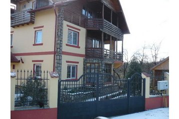 Rumunsko Privát Băile Govora, Exteriér